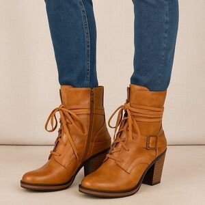 Celebrity pink Stylish Tan Ankle Boots for Women size 10M